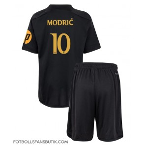 Real Madrid Luka Modric #10 Replika Tredje Tröja Barn 2023-24 Kortärmad (+ Korta byxor)